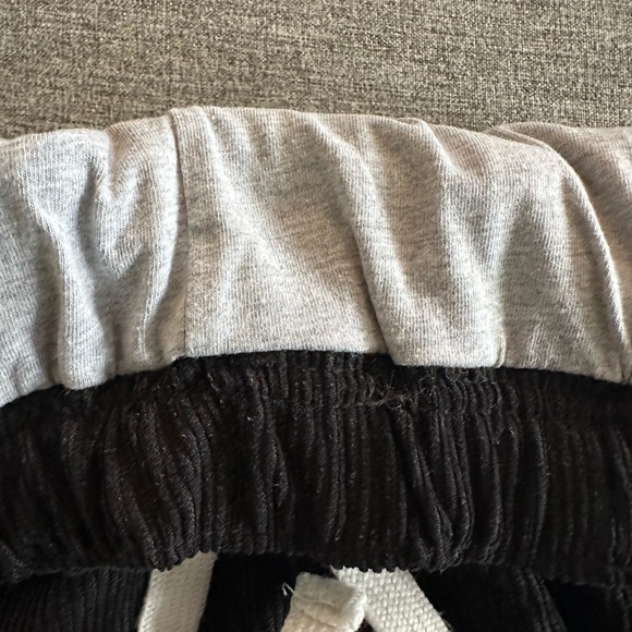 Little Bipsy Corduroy Pants - Black - 3-4T - Like New Condition - Picture 8 of 8